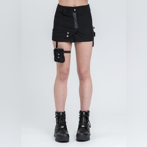 С2Н4 ASYMMETRY PANELLED SKIRT - BLACK - Picture 2 of 6